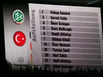 Die türkische Elf: Guus Hiddink musste schon in der 25. Minute Tuncay für den verletzten Aurelio bringen.